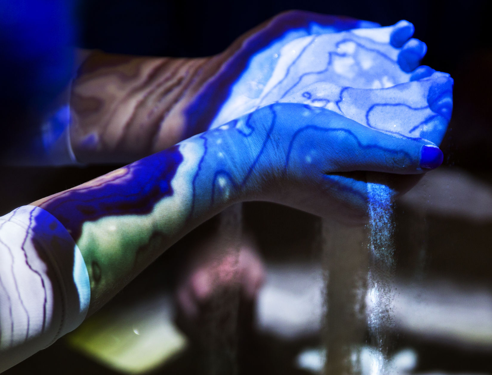 Augmented reality sandbox